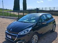 Peugeot 208 BlueHDi 75 5 porte Active usata Laterina Peugeot 208 BlueHDi 75 5 porte Active usata Laterina