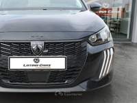 Peugeot 208 1.2 puretech Allure s&s 100cv con CarPlay Nero usata Latina
