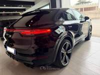 Porsche Cayenne Coupé 3.0 V6 E-Hybrid Nero usata Pomezia