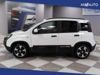 Fiat Panda Pandina Cross 1.0 Firefly Hybrid S&amp;S 70CV Bianco usata Latina