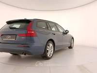 Volvo V60 V60 2.0 b4 momentum business auto Blu/Azzurro usata Rivoli