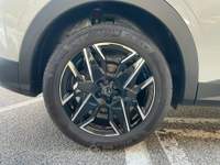 Peugeot 3008 Hybrid 145 e-DCS6 GT Bianco usata Aprilia Peugeot 3008 Hybrid 145 e-DCS6 GT Bianco usata Aprilia
