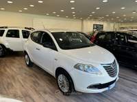 Lancia Ypsilon 85 CV 5 porte Metano Ecochic Gold Bianco usata Pieve a Nievole