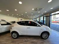 Lancia Ypsilon 85 CV 5 porte Metano Ecochic Gold Bianco usata Pieve a Nievole