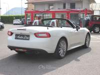 Fiat 124 spider LUSSO 1.4 140CV AUTOMATICA 6 MARCE – NAVY PLUS – PELLE Bianco usata Villongo