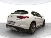 Alfa Romeo Stelvio  -  2.2 turbodiesel 160 cv at8 rwd business Bianco usata Civitanova Marche