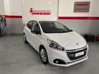 Peugeot 208 208 5p 1.2 puretech Allure 82cv Bianco usata Genova