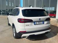 BMW X5 xDrive30d 48V Business Super Offerta T-Stock Bianco usata Gela