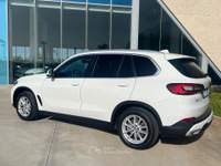 BMW X5 xDrive30d 48V Business Super Offerta T-Stock Bianco usata Gela