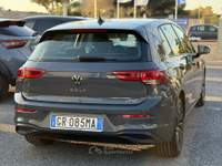 Volkswagen Golf 1.0 eTSI EVO DSG Life Grigio usata Fiumicino