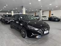 Hyundai i30 1.0 t-gdi 48V Style&Techno Nero usata Pozzuoli