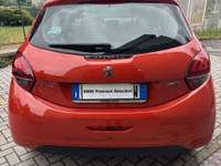 Peugeot 208 5p 1.6 bluehdi Active 75cv Arancione usata Erba