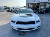 Ford Mustang V6 CoupÃ© 305 CV Bianco usata Massarosa