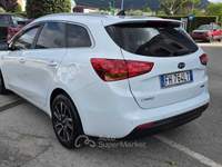 Kia Cee'd 1.6CRDI 110CV SW COOL Bianco usata Foligno