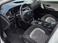 Kia Cee'd 1.6CRDI 110CV SW COOL Bianco usata Foligno