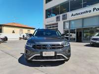 Volkswagen T-Roc 1.0 tsi Life 110cv -Telecamera-Cockpit Pro-Tech Pack-Climatronic- Grigio usata Francavilla al Mare