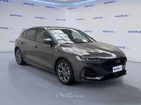 Ford Focus Focus 1.0 Ecoboost Hybrid 125 Cv 5p. St-Line Grigio usata Perugia
