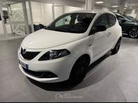 Lancia Ypsilon  - ypsilon 1.0 firefly 5 porte s&s hybrid ecochic silver Bianco usata Torino