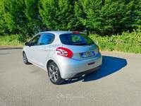 Peugeot 208 1.4 GPL Argento usata Torino
