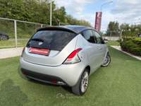 Lancia Ypsilon 85 CV 5 porte S&S Platinum Argento usata Calvi Risorta