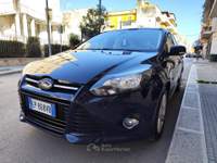 Ford Focus 1.6 TDCi 115CV SW GANCIO TRAINO Blu/Azzurro usata CORATO