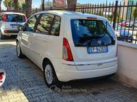 Lancia Musa 1.4 B/GPL C. MADRE -2012 Bianco usata Bisceglie