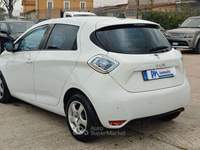 Renault ZOE ELETTRICA 28kw BATTERIA DI PROPRIETA' 58cv Bianco usata Roma Renault ZOE ELETTRICA 28kw BATTERIA DI PROPRIETA' 58cv Bianco usata Roma