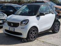 Smart ForTwo 1.0cc YOUNGSTER 61cv CRUISE CONTROL CERCHI IN LEGA Bianco usata Roma
