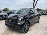 Smart ForFour 1.0cc OK NEOPATENTATI 71cv BLUETOOTH CRUISE STEREO Nero usata Roma