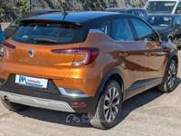 Renault Captur Life 1.0cc 100cv CAMERA POST. NAVIG. CRUISECONTROL Arancione usata Roma