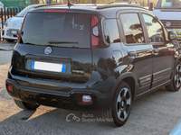 Fiat Panda PANDINA CROSS HYBRID 1.0cc70cv Verde usata Roma