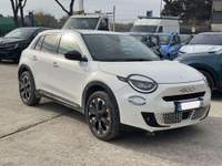 Fiat 600 HYBRID LA PRIMA DCT6 1.2cc 100cv 360° CAMERA Bianco usata Roma