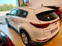 Kia Sportage AUTO MOLTO BELLA BELLA UNICO PROPRIETARIO Bianco usata Molfetta