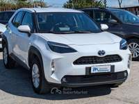 Toyota Yaris Cross Business 1.5h 116cv(92cv) E-CVT FWD Bianco usata Roma
