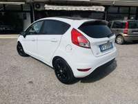 Ford Fiesta VI 5p 1.2 Black&White neopatentati Bianco usata Villadose
