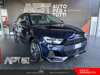 Audi A1 A1 Citycarver 30 1.0 tfsi Admired 110cv s-tronic Blu/Azzurro usata Carrara