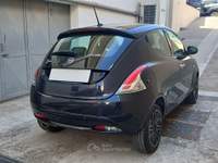 Lancia Ypsilon 5 porte S&S Gold Nero usata Triggiano
