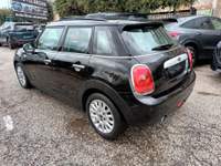 MINI Cooper 1500 5 PORTE 116CV AUTOM. PDC "16 CLIMAUTO ITALIA Nero usata Vetralla MINI Cooper 1500 5 PORTE 116CV AUTOM. PDC "16 CLIMAUTO ITALIA Nero usata Vetralla