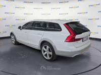 Volvo V90 Cross Country D4 AWD Geartr.Cross Country Ocean Race Bianco usata Roma