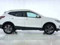 Nissan Qashqai 1.5 dCi 115 CV N-Connecta Bianco usata Bastia Umbra