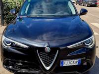 Alfa Romeo Stelvio POCHI CHILOMETRI AL GIUSTO COMPROMESSO Nero usata San Donato Milanese