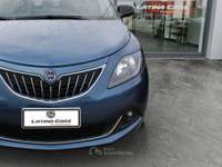 Lancia Ypsilon 1.0 firefly hybrid Gold 70cv con TELECAM E CARPLAY Blu/Azzurro usata Latina