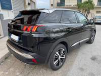 Peugeot 3008 S&S EAT8 Allure Nero usata Monopoli