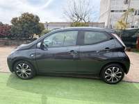 Toyota Aygo 5 porte x-business Grigio usata Pomezia