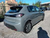 Peugeot 208 1200 PURETECH ACTIVE 100CV NAV LED Grigio usata Roma