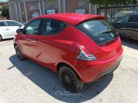 Lancia Ypsilon 1000 HYBRID SILVER 70CV STEREO USB ITALIA Rosso usata Pistoia