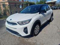 Kia Stonic 1400 MPI ECOGPL URBAN 100CV CARPLAY LED PDC ITALIA Bianco usata Vetralla
