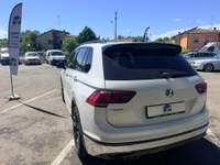 Volkswagen Tiguan Advanced R-Line Exterior Pack 150cv dsg Bianco usata Finale Emilia