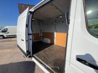 Opel Movano FURGONE TETTO ALTO PASSO MEDIO L2H2 Bianco usata Latina Opel Movano FURGONE TETTO ALTO PASSO MEDIO L2H2 Bianco usata Latina