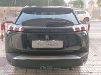 Peugeot 2008 1.5BlueHDi 130 Allure Pack Nero usata Latiano